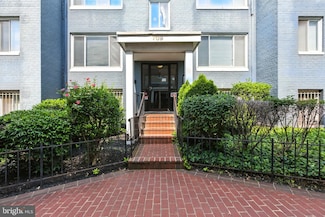 709 Brandywine St SE Unit 104, Washington, DC 20032