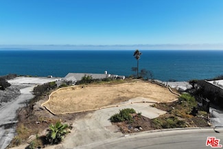 20454 Roca Chica Dr, Malibu, CA 90265