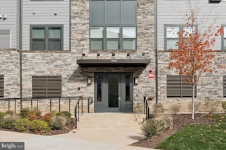 12850 Mosaic Park Way Unit 2-A, Herndon, VA 20171