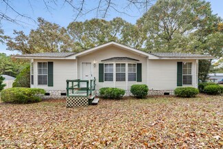 475 Turkey Point Rd, Sneads Ferry, NC 28460