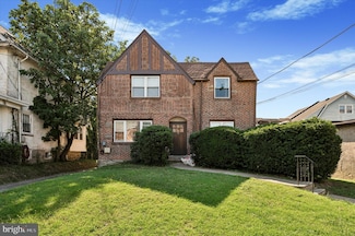 56 W Albemarle Ave, Lansdowne, PA 19050