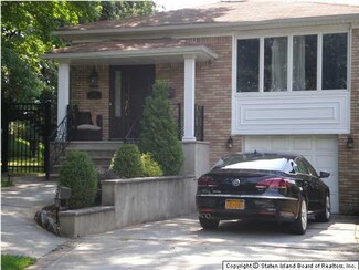 10 Lortel Ave, Staten Island, NY 10314