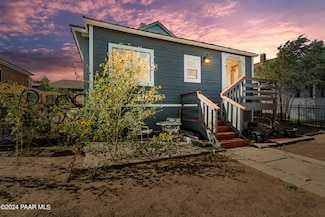 335 Park Ave, Ash Fork, AZ 86320