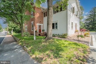 54 S High St, Biglerville, PA 17307