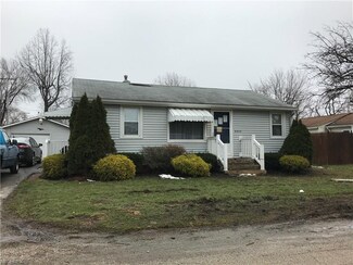 4422 Rodgers Rd, Ashtabula, OH 44004