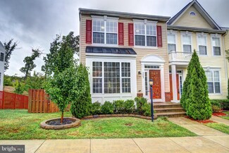 2462 Battery Hill Cir, Woodbridge, VA 22191