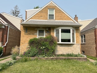 5236 N Mobile Ave, Chicago, IL 60630