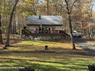 301 Sellersville Dr, East Stroudsburg, PA 18302