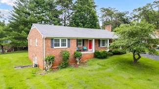 313 Robin Dr, Lynchburg, VA 24502