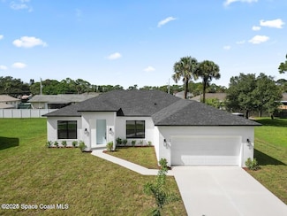 2249 Iowa St, Melbourne, FL 32904
