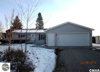 770 Norton Gibbs Dr, Ithaca, MI 48847