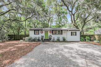 3293 River Rd, Johns Island, SC 29455