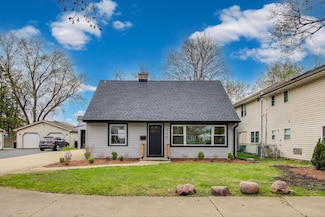 139 S Quentin Rd, Palatine, IL 60067