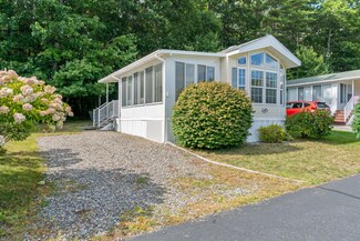 54 Bypass Rd Unit 60, Wells, ME 04090