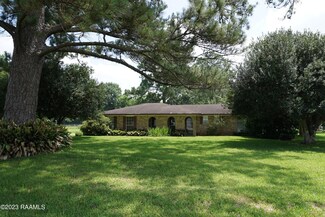 308 Thoroughbred Dr, Lafayette, LA 70507