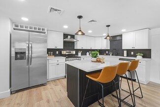 22 Swan St, Fall River, MA 02721