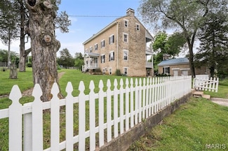 5106 Noser Mill Rd, Leslie, MO 63056