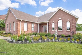 1704 Saint Ives Blvd, Alcoa, TN 37701