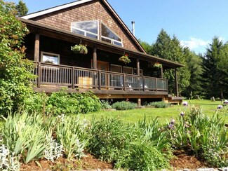 2620 Island View Ln, Lummi Island, WA 98262