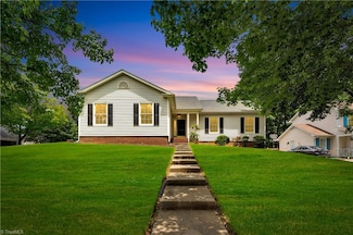 6706 Brenock Ct, Greensboro, NC 27410