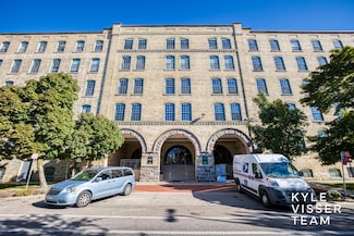 940 Monroe Ave NW Unit 425, Grand Rapids, MI 49503