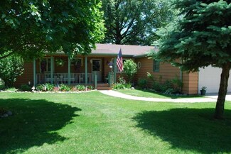 405 S Second St, Peotone, IL 60468