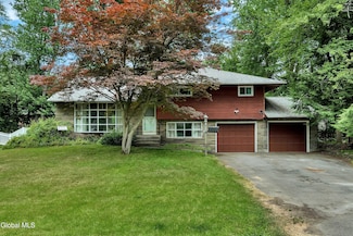 1929 Hexam Rd, Schenectady, NY 12309