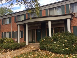 2315 S Goebbert Rd Unit D108, Arlington Heights, IL 60005