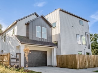 7002 Sidney St, Houston, TX 77021