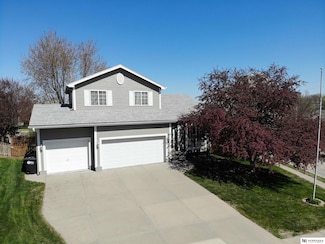 14452 Larimore Ave, Omaha, NE 68116