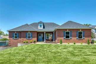 1060 Whitmoor Dr, Weldon Spring, MO 63304
