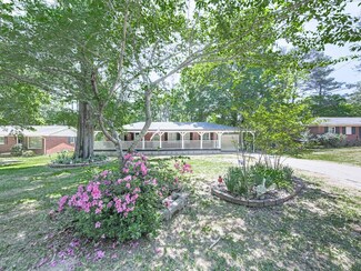 19 Meadow Ln SW, Rome, GA 30165