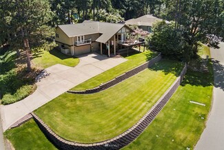 11270 Meadowmeer Cir NE, Bainbridge Island, WA 98110