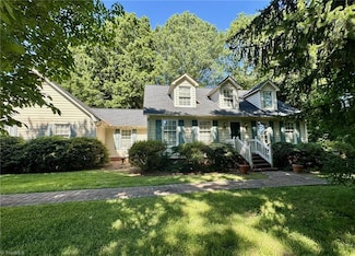102 Cherokee Dr, Lexington, NC 27295