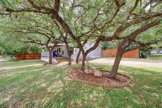 805 High Mesa Dr, Wimberley, TX 78676