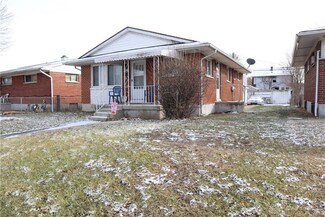 1512 W Stewart St, Dayton, OH 45417