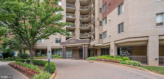 901 N Monroe St Unit 509, Arlington, VA 22201