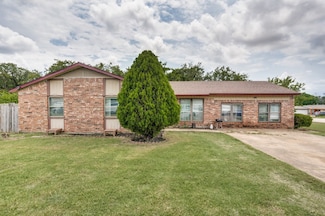 2808 Old Rd N, Farmers Branch, TX 75234