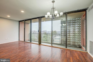 16 S Van Dorn St Unit 604, Alexandria, VA 22304