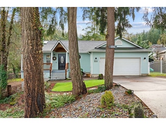 6951 Glacier Dr, Springfield, OR 97478