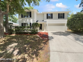 13593 Ashford Wood Ct E, Jacksonville, FL 32218