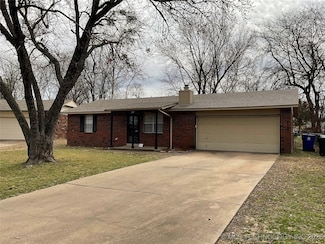 109 W Waco St, Broken Arrow, OK 74011