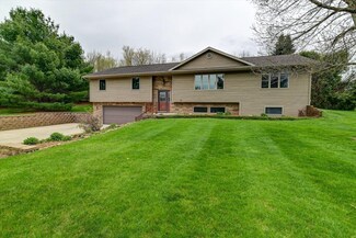 3581 Lake View Dr, Stoughton, WI 53589