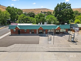 90 2nd St, Asotin, WA 99402