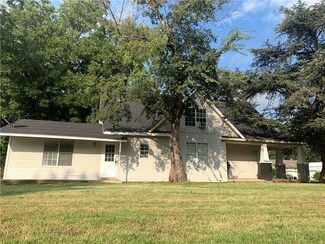 402 W Virginia Ave, Anadarko, OK 73005