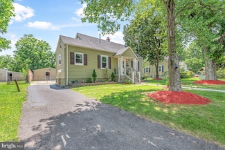6709 Larches Ct, Suitland, MD 20746