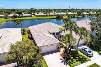 10601 Royal Caribbean Cir, Boynton Beach, FL 33437