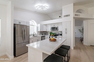 19842 N 44th Dr, Glendale, AZ 85308