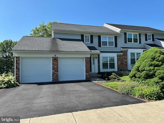 25 Green Meadow Ct, Newark, DE 19711