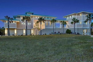 2590 Palm Ave, Flagler Beach, FL 32136